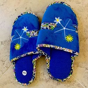 Winter women slippers size 36-37 fit size 6.5-7 brand new